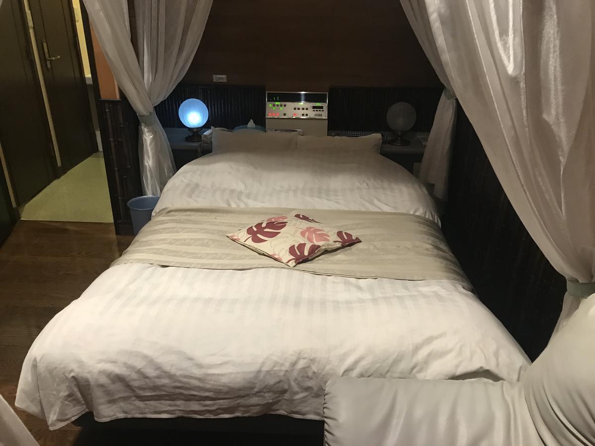 Hotel Vegas (Adults Only) Sapporo Buitenkant foto