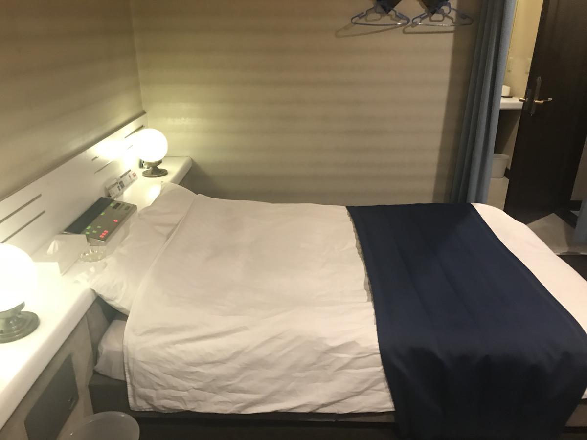 Hotel Vegas (Adults Only) Sapporo Buitenkant foto