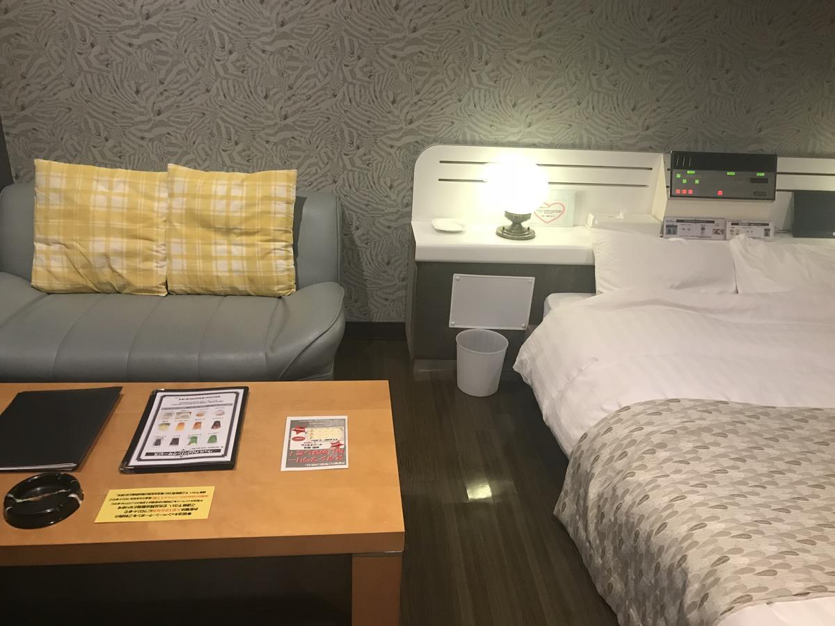 Hotel Vegas (Adults Only) Sapporo Buitenkant foto
