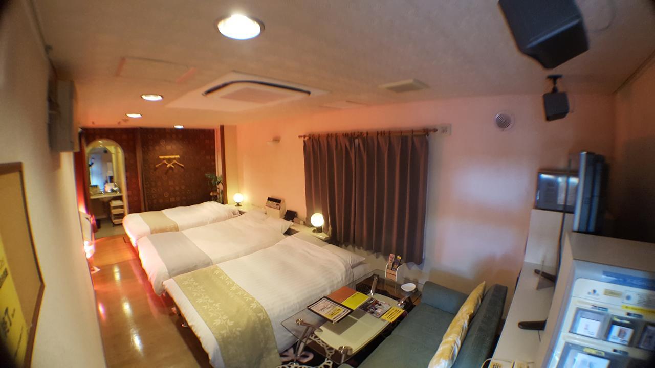 Hotel Vegas (Adults Only) Sapporo Buitenkant foto